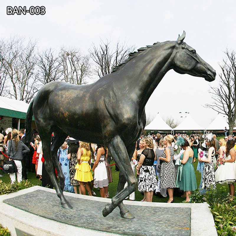 Red Rum Garden Bronze Racing Horse Statue