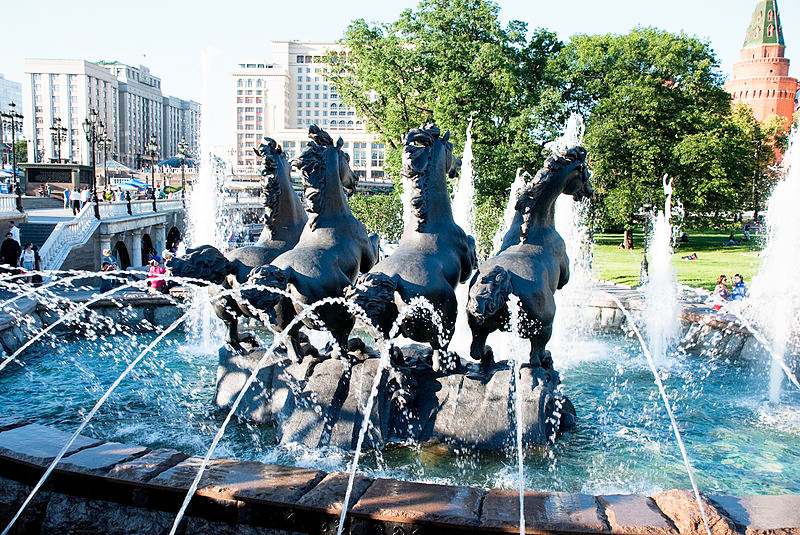 bronze Fountain With Quarter Horses