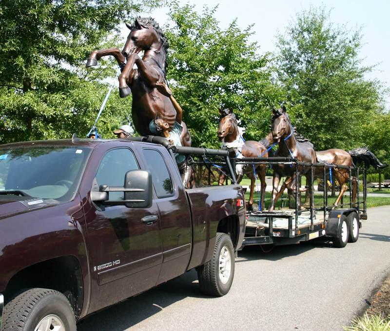 large Horses statue Fountain