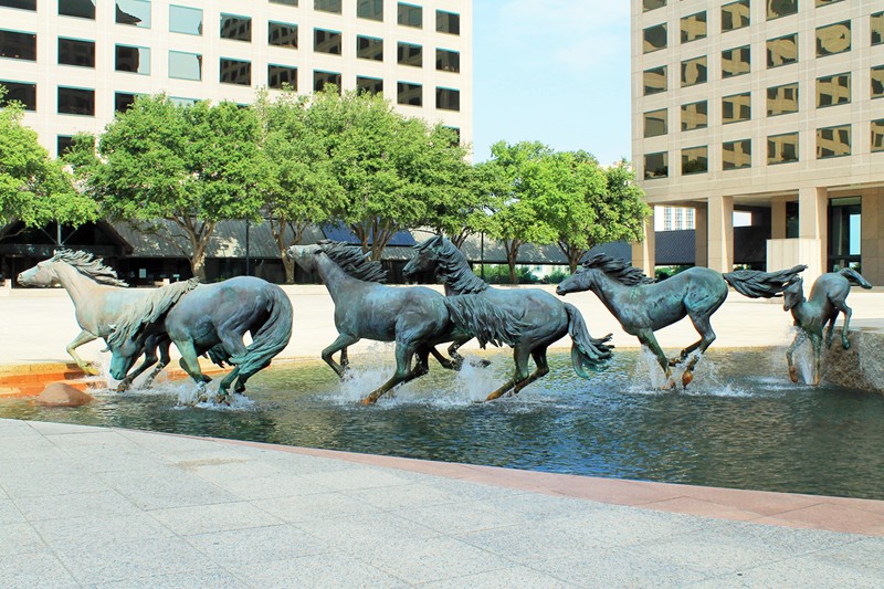 lifesize Mustangs Sculpture Texas Horse Fountain
