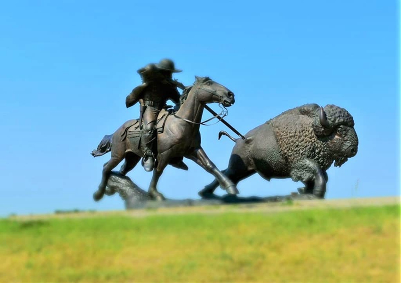 Statue American Bison