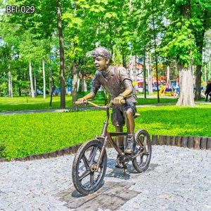 Life Size Bronze Children Statue School Boy Biking Adventures Factory Wholesale
