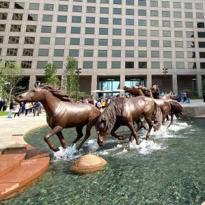 Mustangs of Las Colinas Bronze Running Horse Water Fountain Williams Square Decor