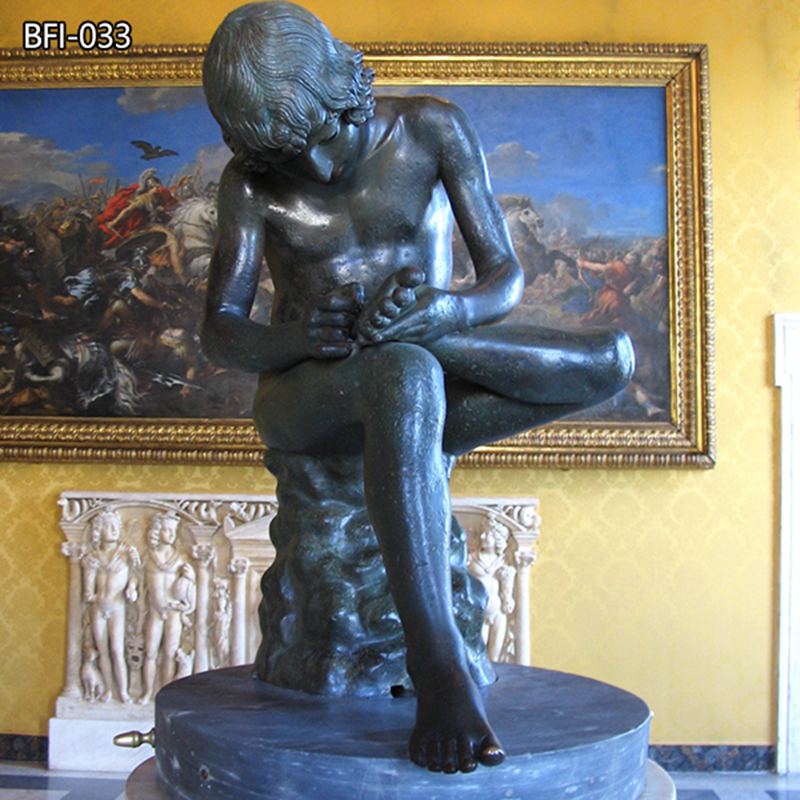 The lifesize Spinario Statue