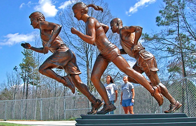 Three Runners