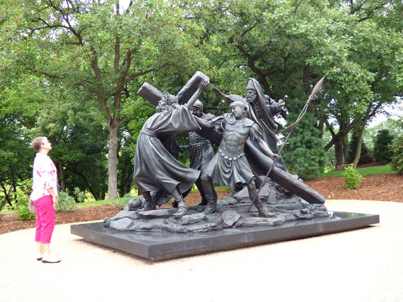Bronze14 Station of the Cross Sculpture: The Most Important Sculptures of Religious - Blog - 7