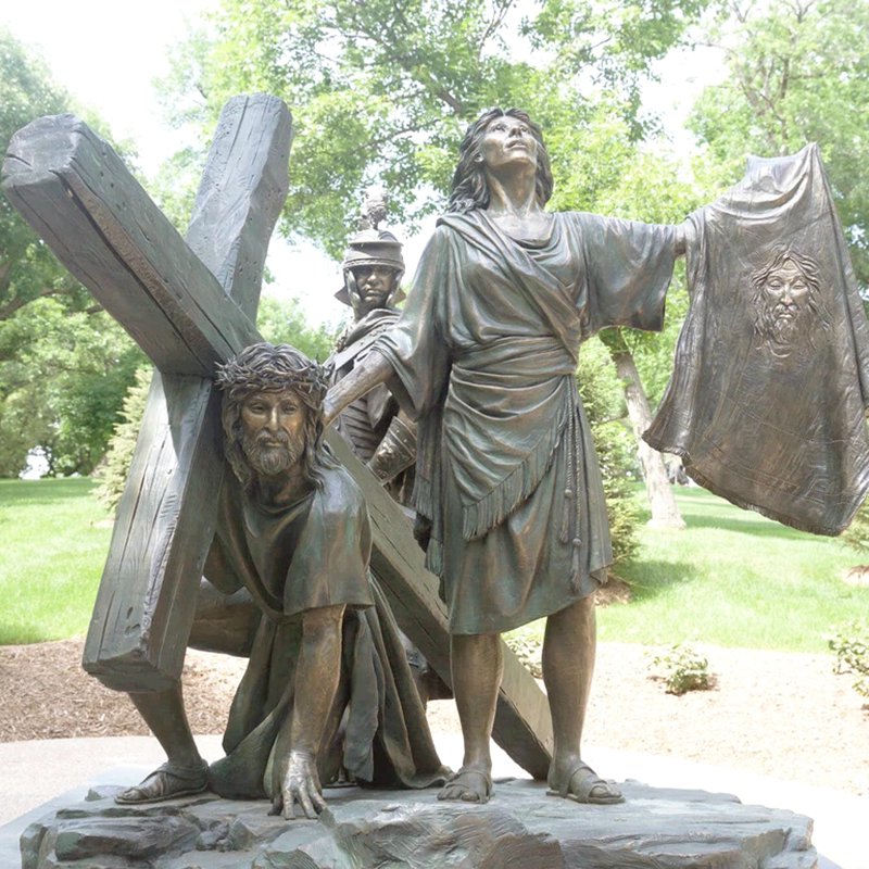 6-4 Veronica Wipes the Face of Jesus sculpture