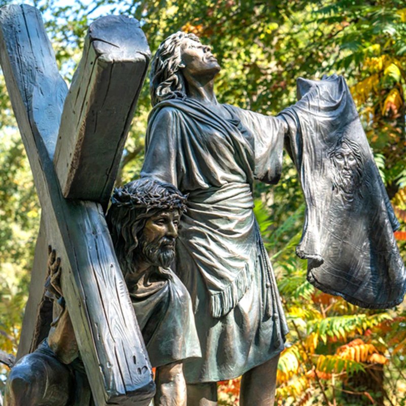 6-5 Veronica Wipes the Face of Jesus sculpture
