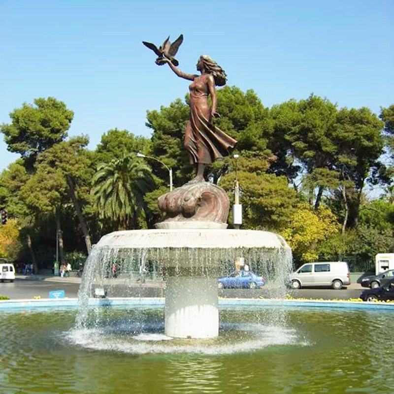 Bronze woman Fountain Statue