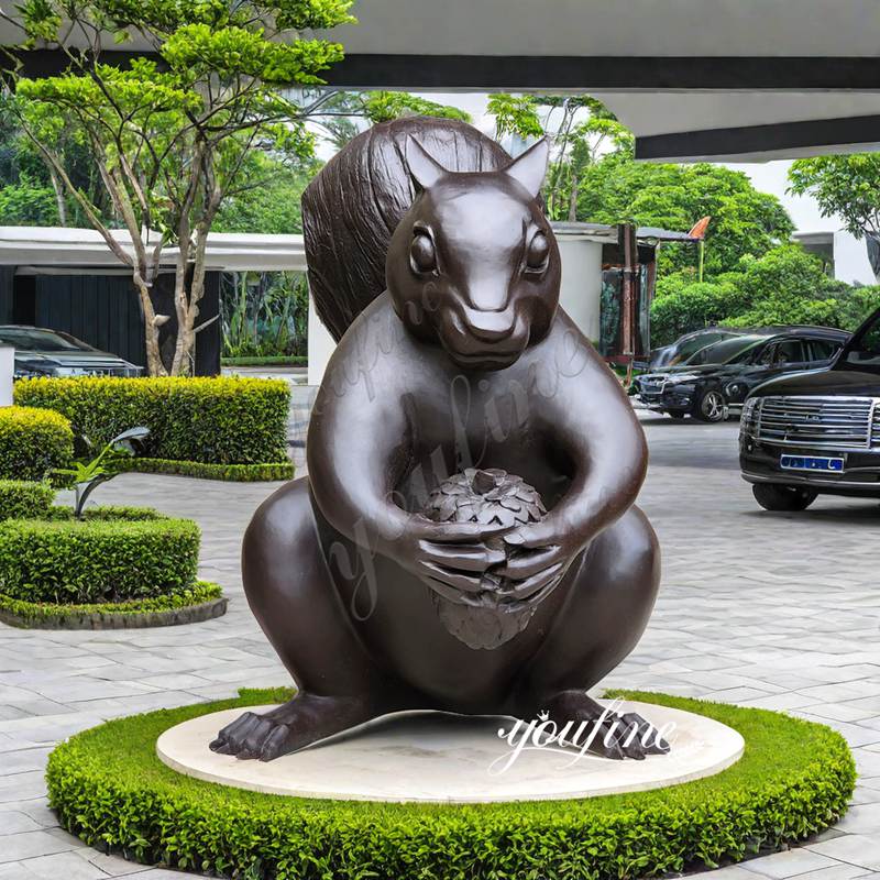 Large Bronze Outdoor Squirrel Sculpture for Garden Foundry Supplier - Bronze Wildlife Sculpture - 1