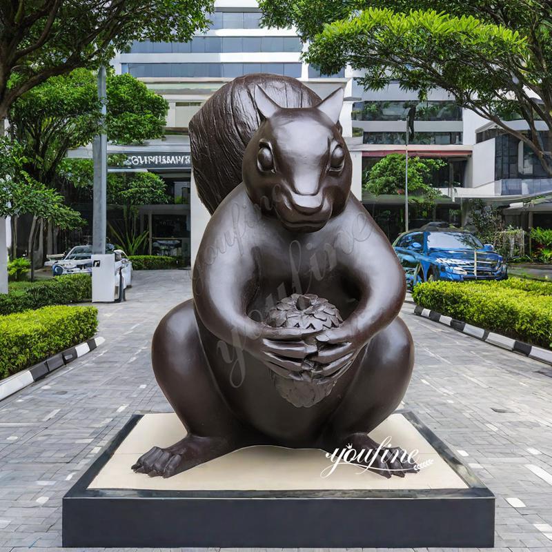 squirrel sculpture
