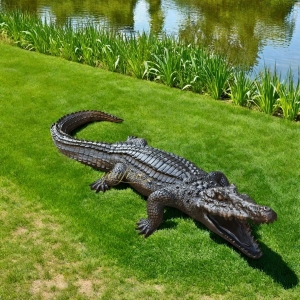 Lifelike Bronze Crocodile Statue BOKK-710