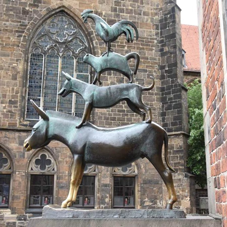 Town Musicians of Bremen animal sculpture replica