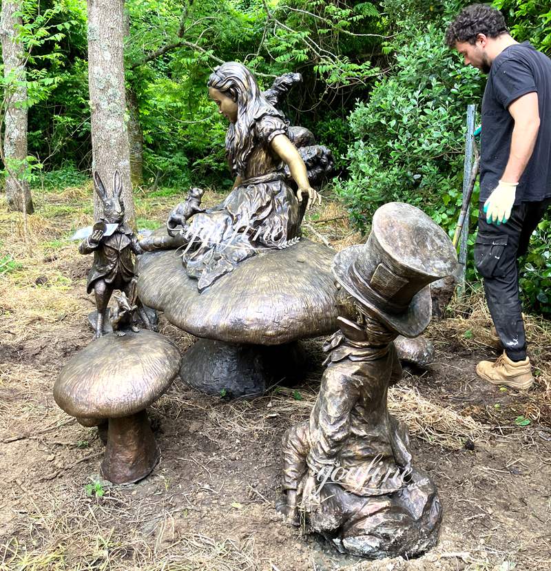 large Alice in Wonderland group sculptures feedback