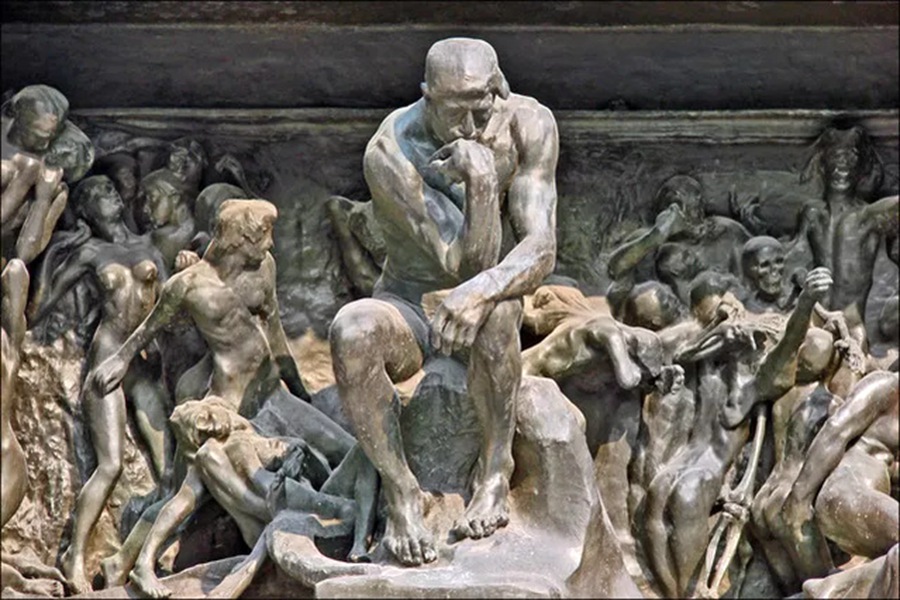 The Gates of Hell thinker statue