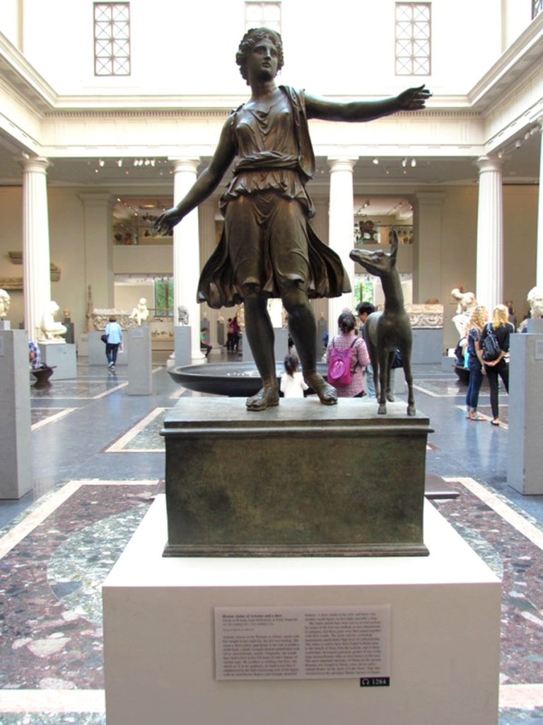 The Symbolic Meaning of Deer Sculptures in World Culture - Blog - 11 Artemis and Deer Sculptures