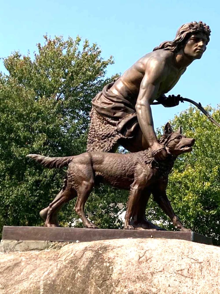 Central Park Bronze Indian Hunter Statue BFI-227 - Bronze Figure Sculpture - 3 The Indian famous Hunter