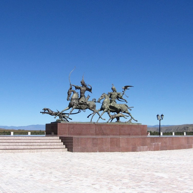 custom group Royal Hunt bronze sculpture in ground