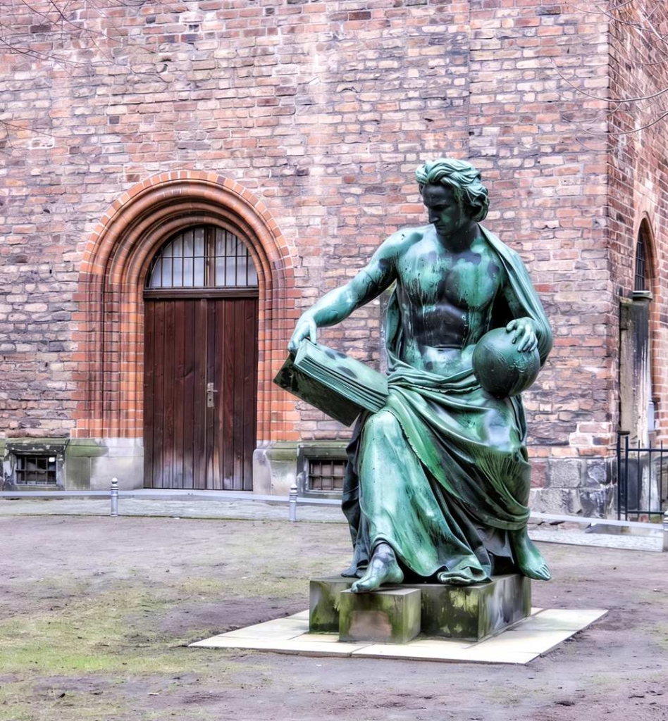 How Long Do Bronze Statues Last? A Foundry Expert's Honest Answer - Blog - 11 Long history Allegorie der Wissenschaft Statue
