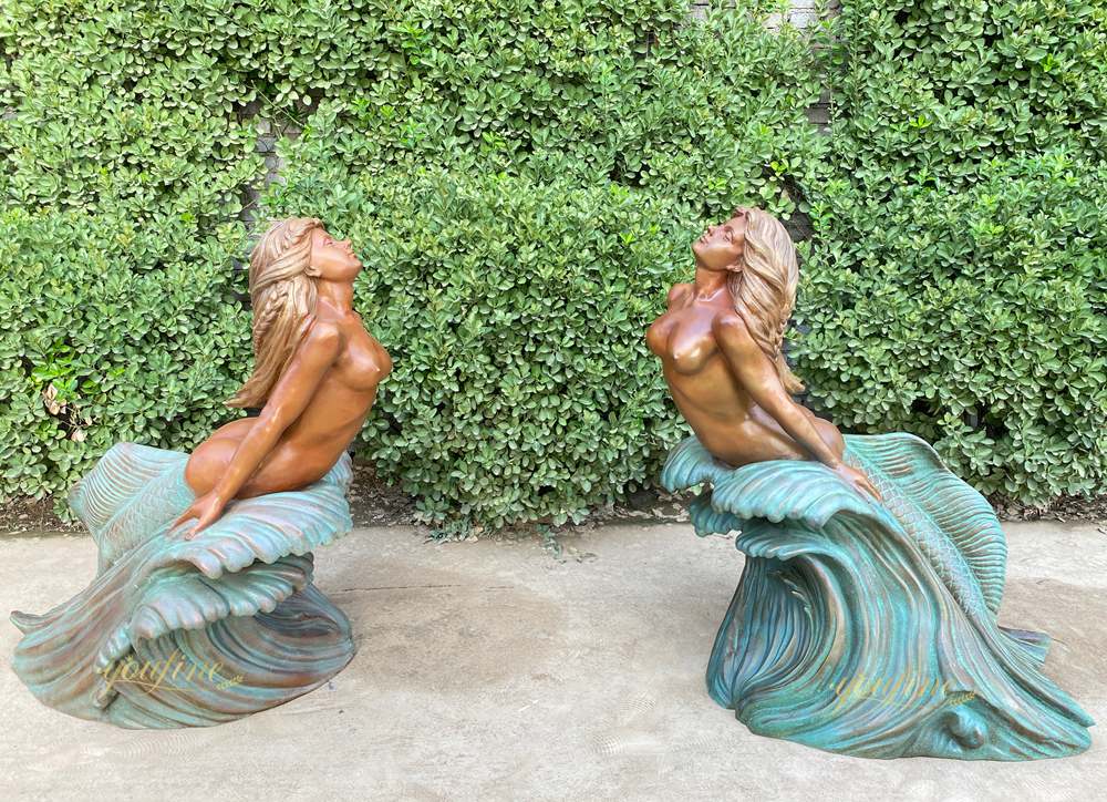 Do Bronze Statues Turn Green? - Blog - 2 Two Mermaid sculptures