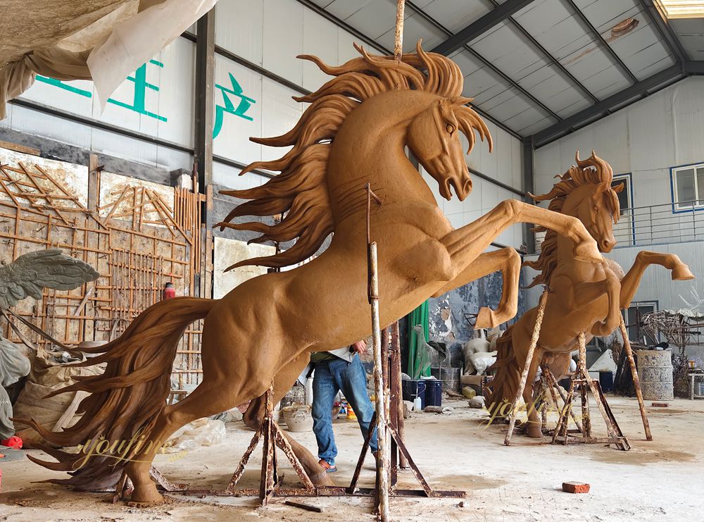 How Are Bronze Statues Made? - Blog - 3 rearing horse statue clay model