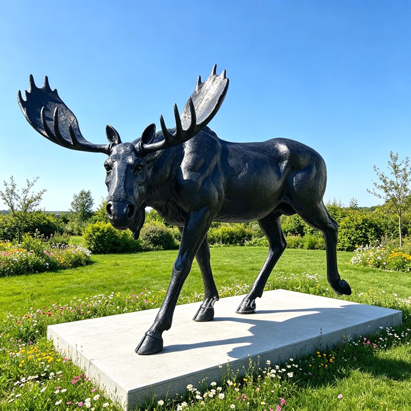 Walking Life-size Moose Statue BOK1-076