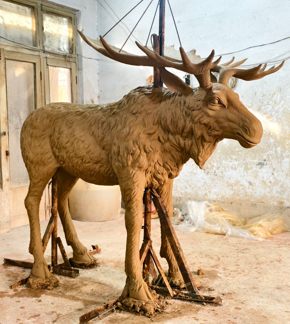 Life-Size Moose Sculpture Clay Model