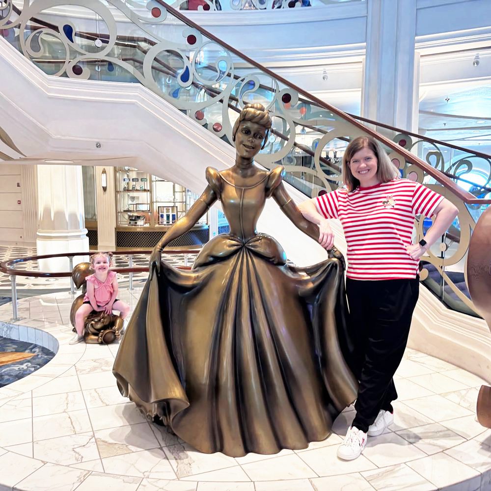 Life-Size Bronze Princess Cinderella Sculpture BFI-232