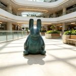 extra large Rabbit Statue for Shopping Mall Interior Decor
